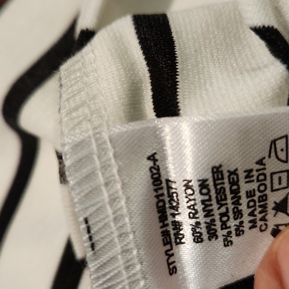 NWT Haute Monde White Bodycon Dress with Black Stripes (0634) - Picture 6 of 6